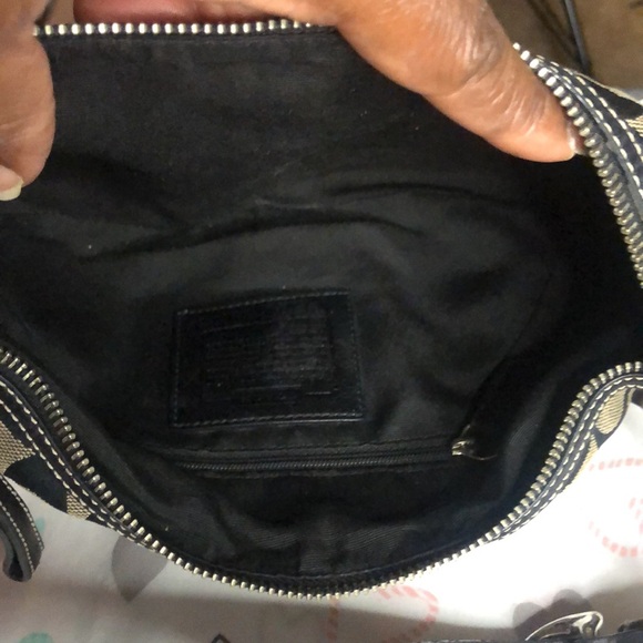 COACH Vintage black and gray signature small hobo style handbag. - Picture 11 of 11
